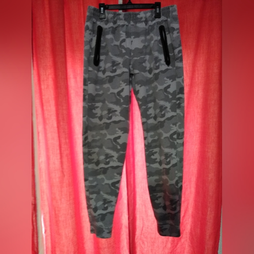 Old Navy active sweatpants